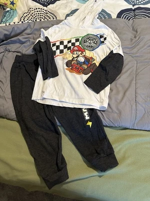 Boys Youth Mario Kart Outfit Size 6 Hoodie Joggers - Image 1 of 4