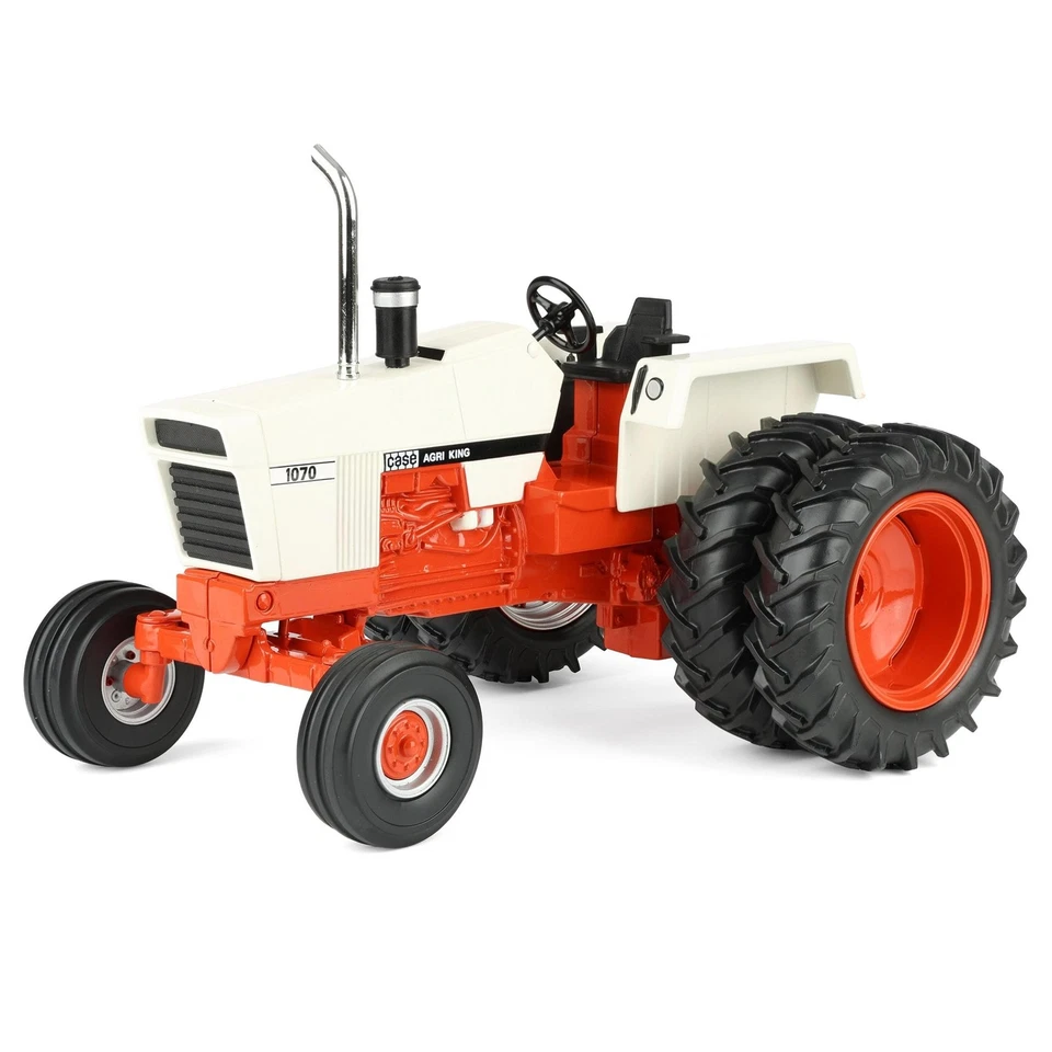ERTL 1/16 Case 1070 Agri King Tractor, 5th in OBT Excl Power Series 44461-Reg - Image 1 of 4