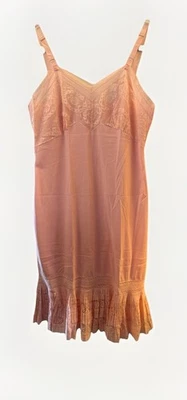 Lencería vintage de nailon y encaje con forma superior rosa talla 38 Foto 1 de 4