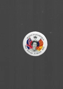 Queen Elizabeth II - Silver Jubilee 1977 - Button Badge 37mm dia. - UK FREEPOST - Picture 1 of 1