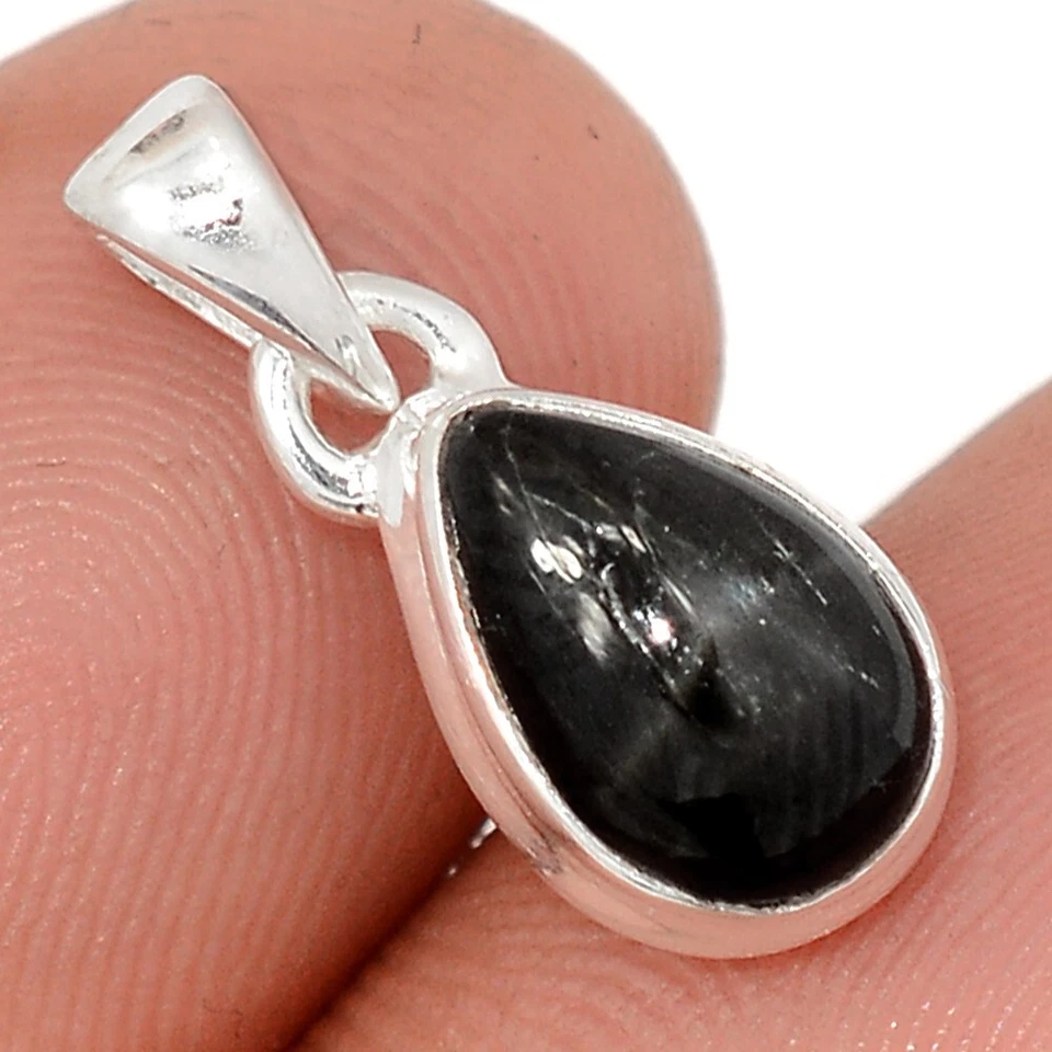 Colgante de plata 925 con diópsido estrella natural, estrella negra de la India CP67627 Foto 1 de 1