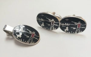 NEW PRICE! VINTAGE ENAMEL HUNTING CUFFLINKS & TIE BAR - Picture 1 of 3