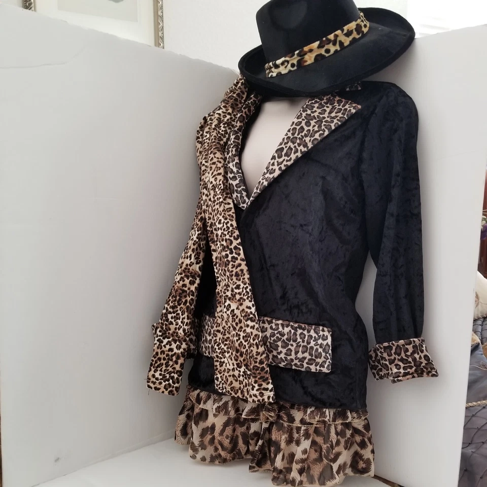 Conjunto de 4 artículos Disfraz Estampado Guepardo, Chaqueta Pana Sombrero Leggings Falda Talla L Foto 1 de 4