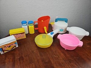 Fisher Price Orange Toy Flour Sifter Pan Kettle Bottle Kitchen Vintage