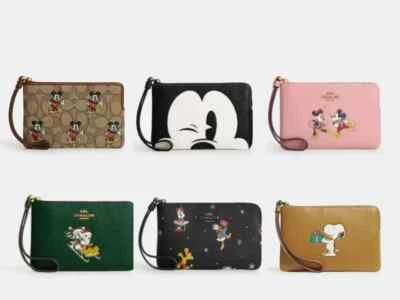 Muñequera con cremallera en esquina Disney X Coach nueva con etiquetas con guiño Mickey Mouse/vacaciones/patín de hielo Foto 1 de 2