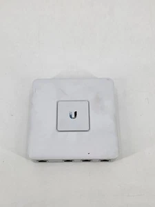 Ubiquiti UniFi Security Gateway (USG) NO/ Power Adapter - Picture 1 of 6