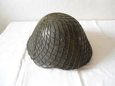Stahlhelm NVA frühes Stück mit 3 Nieten Original mit Netz - Bild 1 von 4