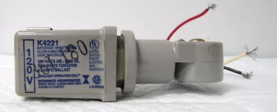 INTERMATIC INCORPORATED SWIVEL MOUNT PHOTOCONTROL  K4221 - Image 1 of 4