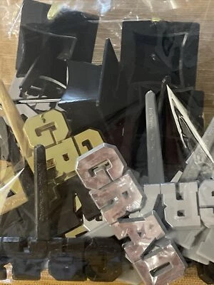 TOPPERS PARA CUPCAKES GRADUACIÓN grado 24 piezas negro, plata y dorado Foto 1 de 2