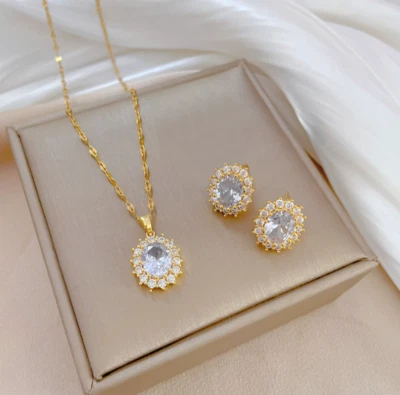 Mujeres Oro 14K Ovalado Transparente Circonita cúbica Colgante Collar Aretes Conjunto de Joyería AG Foto 1 de 4