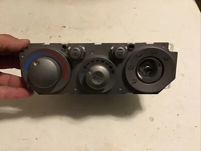 Mitsubishi Endeavor 2004 2005 aire acondicionado calefacción climatización unidad P: MR513482. A4 Foto 1 de 4