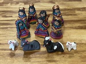 Guatemalan Miniature Nativity Pottery Clay Figurine Set of 11 Pieces - Picture 1 of 4