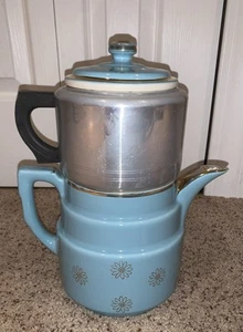 Vintage HALL Superior Quality Kitchenware Teal/Gold Daisy Drip-O-Lator Coffee. - Picture 1 of 12