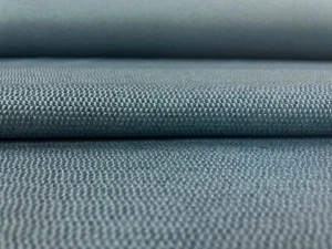 Tela de tapicería de poliéster azul capri Messenger 5,75 yardas Maharam precio de venta sugerido por el fabricante 230 USD - Imagen 1 de 11