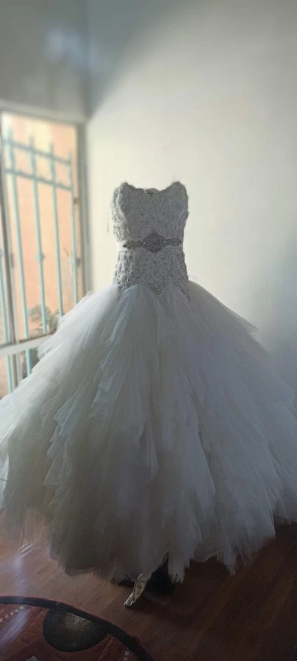 vestido de novia víspera de milady talla 8 Foto 1 de 4