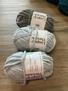 Loops & threads sweet snuggles yarn. Colors: gray & silver. Lot of 3 - Picture 1 of 1