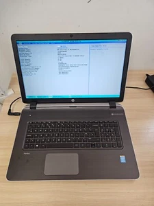 HP Pavilion 17 - i3-4030U - 8 GB de RAM - Sin almacenamiento - En muy buena condición - Imagen 1 de 10