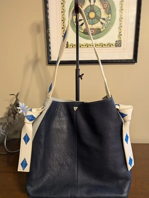 Bolso de hombro hobo grande de cuero granulado SAM EDELMAN para mujer azul/gris/marfil Foto 1 de 4