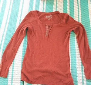 Decree Womens Lrg top, 6 buttons Long Sleeve - Picture 1 of 2