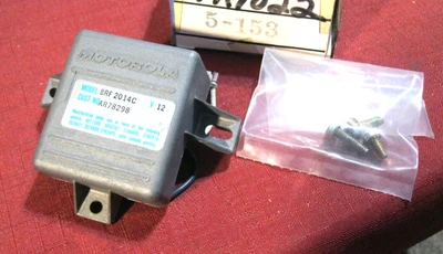 New Motorola 12 Volt voltage regulator, John Deere, Ford Tractor, USA, 8RF-2014 - Image 1 of 2