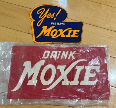 Lote de banderines de fieltro de soda Moxie publicidad de colección y sí tenemos calcomanías Moxie Foto 1 de 4