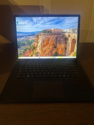 Surface Book 3 i7-1065G7 1.3Ghz 16GB RAM 256GB NVME Win 11 Pro, Incluye Cargador Foto 1 de 4