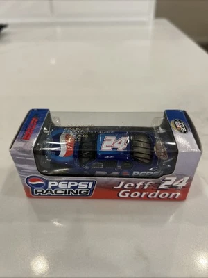 Jeff Gordon #24 Pepsi 2000 1/64 Nascar Monte Carlo 1 de 5040 Foto 1 de 4