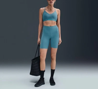 Pantalones Cortos de Motociclista Nike Zenvy Para Mujer Soporte Suave Cintura Alta 8" S,M Precio de Venta sugerido por el fabricante $60 NUEVO CON ETIQUETAS Foto 1 de 4