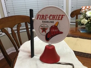 Gusseisen TEXACO FIRE CHIEF BENZIN Wandhalterung zweiseitiges Schild mit GLOCKE 10x14" - Bild 1 von 7