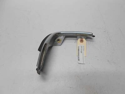 Удлинительный молдинг для левой решетки радиатора 1994 Ford Ranger f37b-16c103 - Изображение 1 из 4