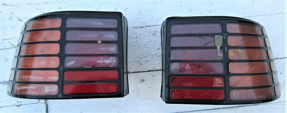 Par de luces traseras lado izquierdo derecho Hyundai Scoupe modelo 1990 92 usadas Foto 1 de 4