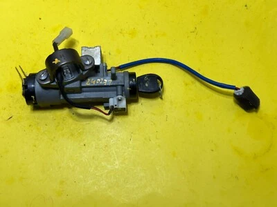 2004-2008 CHEVROLET AVEO IGNITION SWITCH LOCK W/KEY OEM - Image 1 of 4