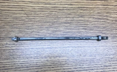 HONDA CBR600 F4 1999-2000 BARRA DE AMARRE PIEZA DE PERNO # 90065-MAL-600 Foto 1 de 4