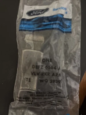 NEW SEALED 1979 - 1993 OEM FORD MUSTANG 2.3L 4 CYL ROCKER ARM D8FZ-6564-A Foto 1 de 4