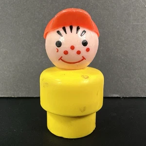 Fisher Price Little People Boy Yellow Body Red Hat Smiling Freckles Vtg 70s 80s - Picture 1 of 4