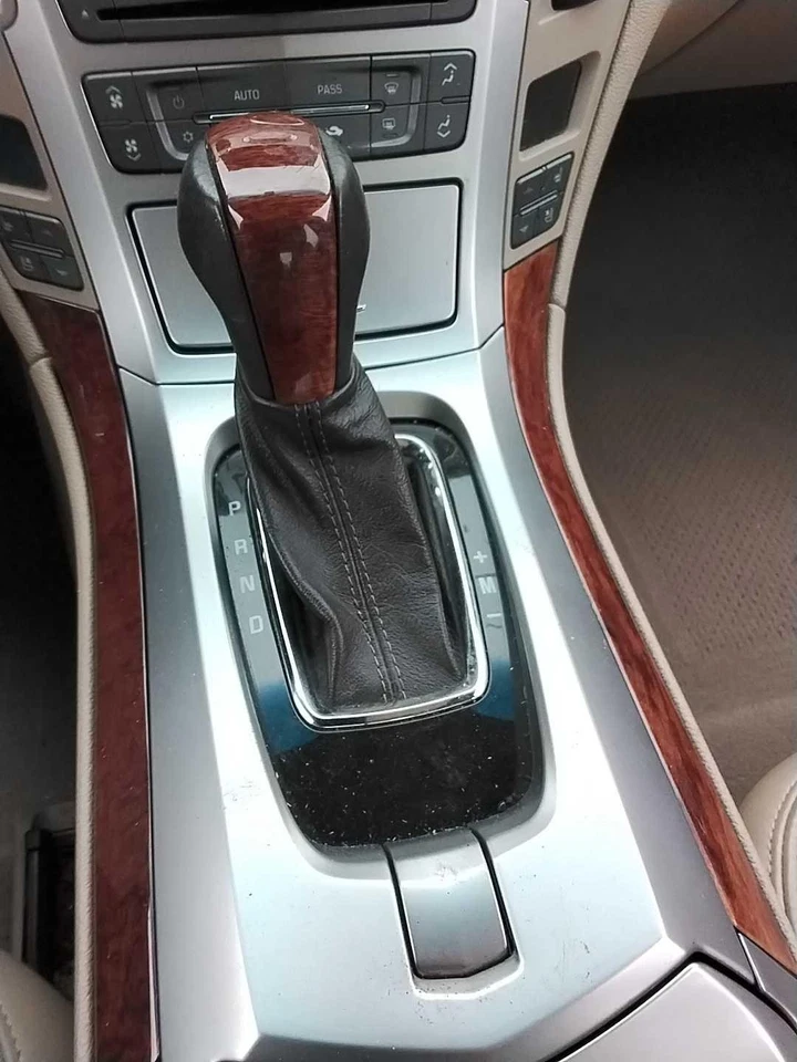 Used Automatic Transmission Shift Lever Assembly fits: 2010 Cadillac Cts  Grade Foto 1 de 4