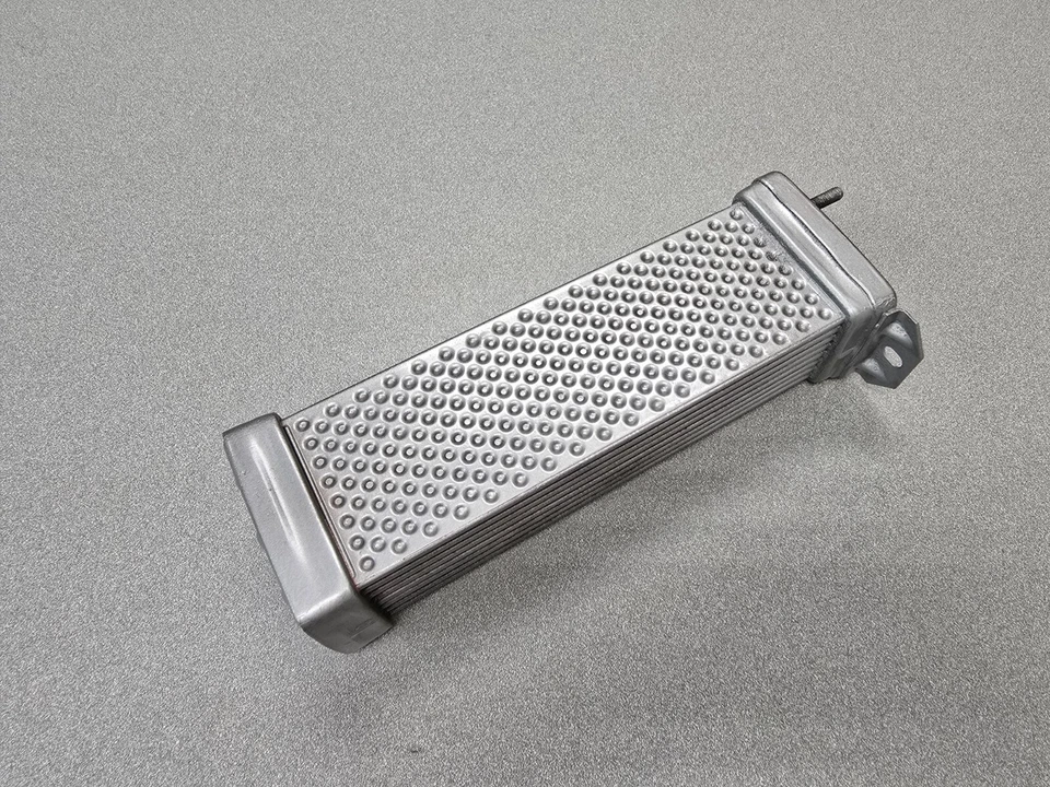 BONITO ENFRIADOR DE ACEITE USADO ORIGINAL CON LOGOTIPO BEHR PORSCHE 356A 356B T5 8 FILAS #21 12/59 Foto 1 de 4