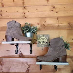 Dolce Vita Taupe Suede Leather Heel Booties Western Cowgirl Rodeo Pull On Sz 8 - Picture 1 of 11