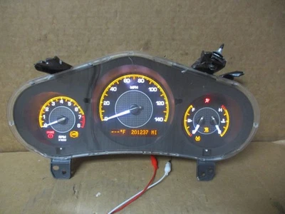 Cuadro de instrumentos velocímetro Saturn Aura 07 calibre Speedo 201 k millas 2007 Foto 1 de 4
