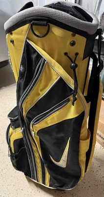 Bolsa de carrito de golf Nike divisores de 14 vías correa para el hombro de 6 bolsillos negra amarilla en muy buena condición Foto 1 de 4