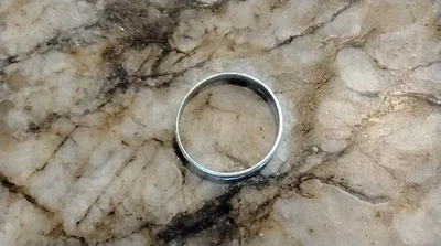 Anillo de plástico para niños Foto 1 de 2