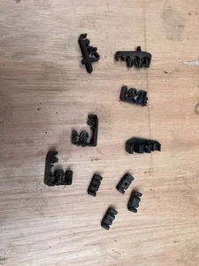 Renault 5 Gt Turbo Unterboden Clips - Bild 1 von 4