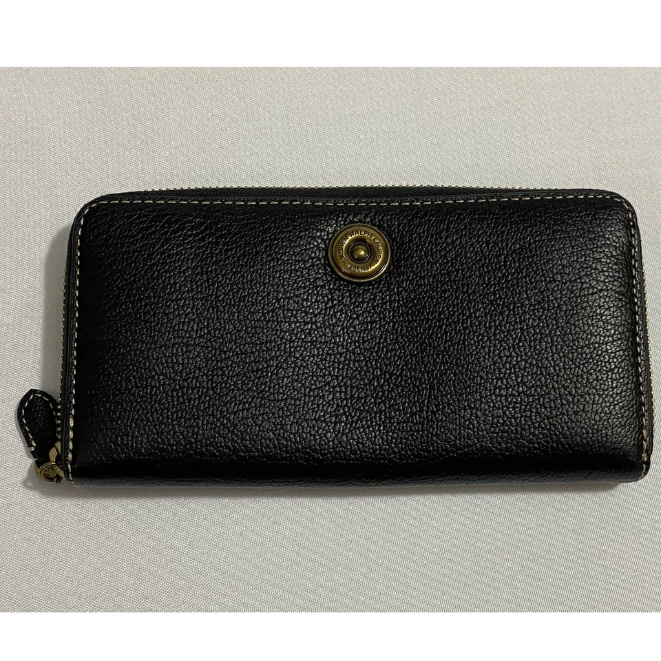 Cartera de cuero negra Ralph Lauren cierre de cremallera botón dorado puntada texturizada  Foto 1 de 4