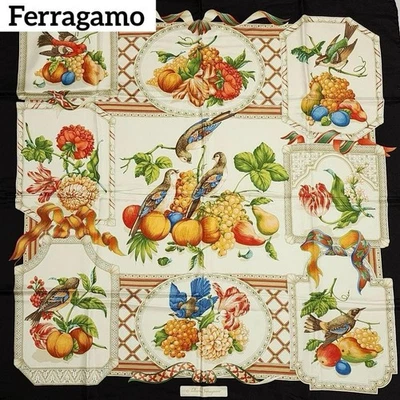 Salvatore Ferragamo Bufanda Seda Grande Pájaro Fruta Talla 34.2inx34.2in Usado en Japón Foto 1 de 4