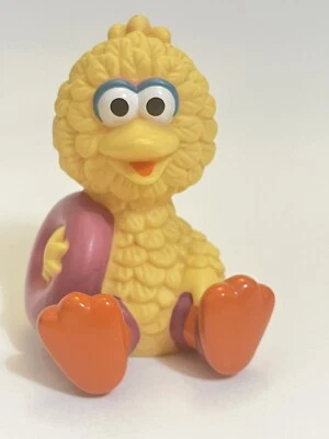 Figura de juguete de acción de plástico Sesame Street Big Bird Henson Bath Beach 1993 Foto 1 de 4