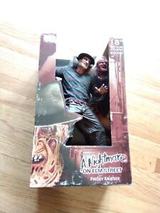 NECA A NIGHTMARE ON ELM STREET FREDDY KRUEGER 18 INCH MOTION ACTIVATED SOUND 