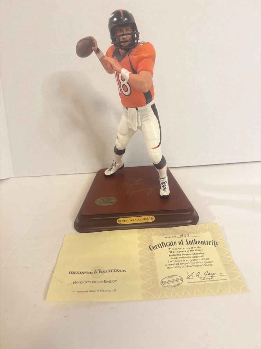 希少　NFL フィギュア　1998 Broncos ブロンコス Danbury Mint 1998 Denver Broncos Super Bowl Team 10-Figure