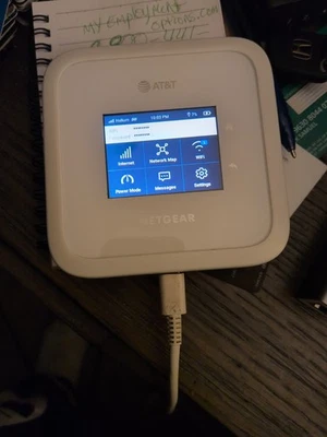 NETGEAR Nighthawk M6 (MR6110-1A1NAS)  - Image 1 of 4