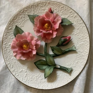 Plato de reliquia Franklin Mint rosas rosadas de Capodimonte edición limitada - Imagen 1 de 8