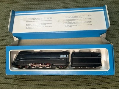 RARE HO Scale Marklin 3094 Streamlined Locomotive with Tender EXCELLENT in Box - Image 1 of 4